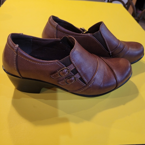 Air Flex women's size 8W brown ankle boots. - Picture 4 of 12